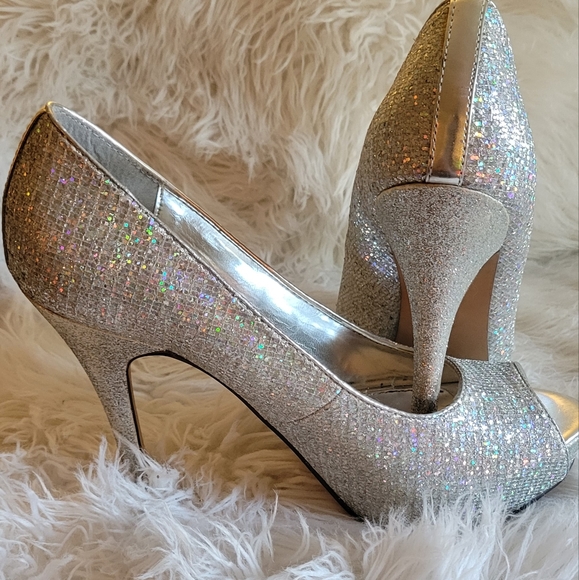 Worthington Silver Sparkle Peep Toe Heel - Picture 3 of 6
